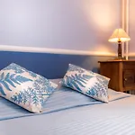Hotel Des Arts - Cite Bergere 2*