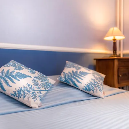 Hotel Des Arts - Cite Bergere 2*